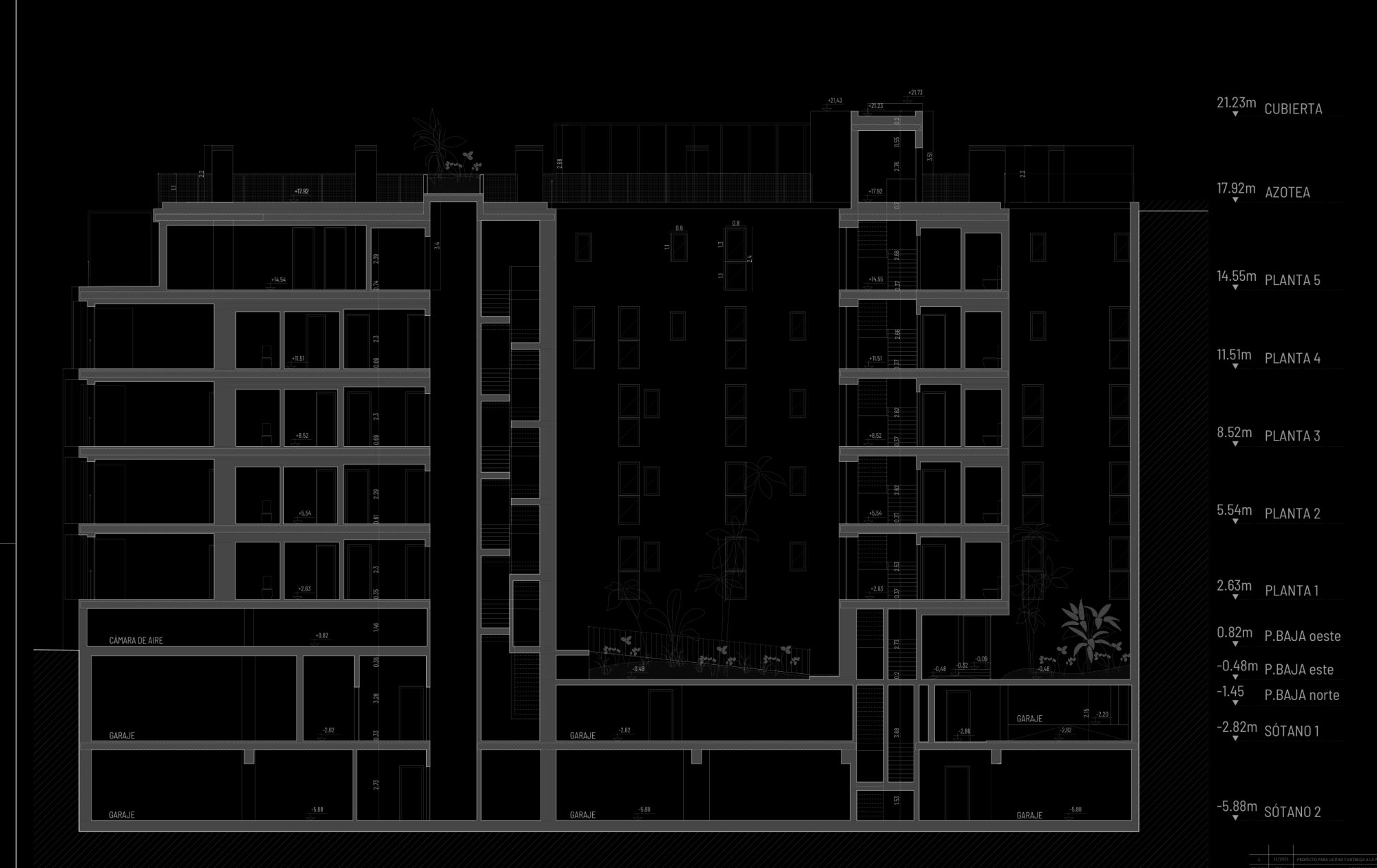 Sección general. Edificio plurifamiliar de 53 viviendas · E 1:100